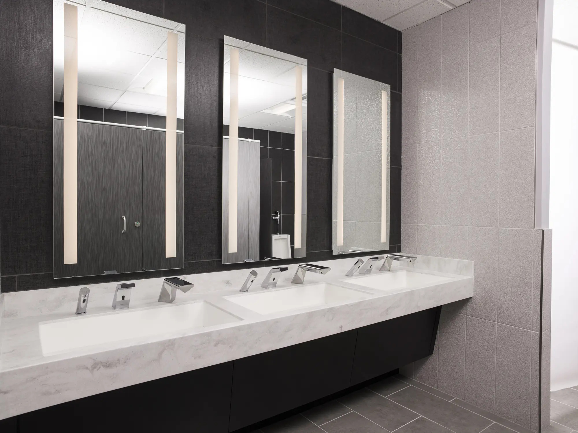 Read more about the article Commercial Bathroom Faucets