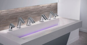 Read more about the article 5 Benefits Of Touchless Bathroom Faucets
