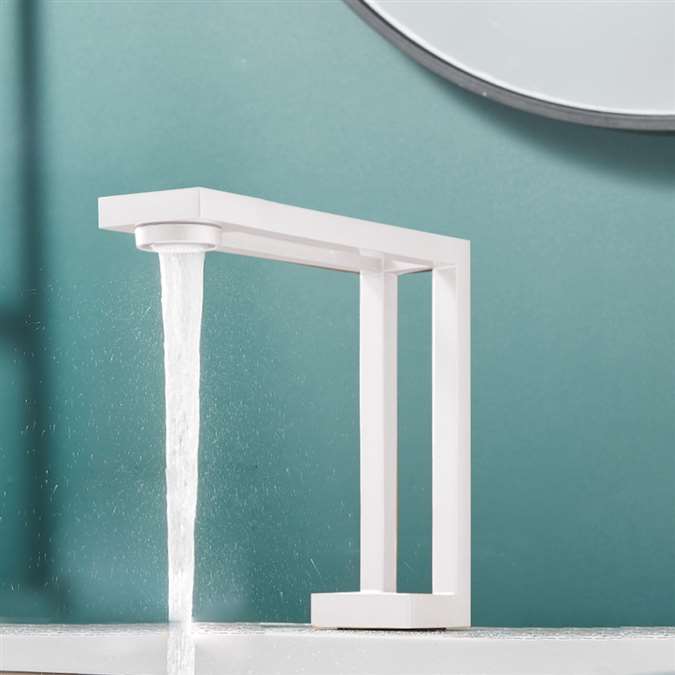 Read more about the article Pearl White & Chrome Swan Touchless Faucet Review